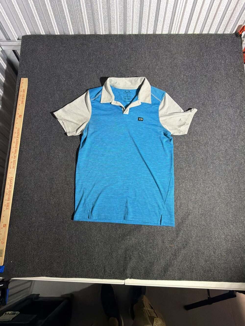 Oakley Hydrolix Tailored Fit Two-Tone Striped Golf Polo Shirt‎ 13-0190